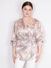 Wrap bluse med rose print